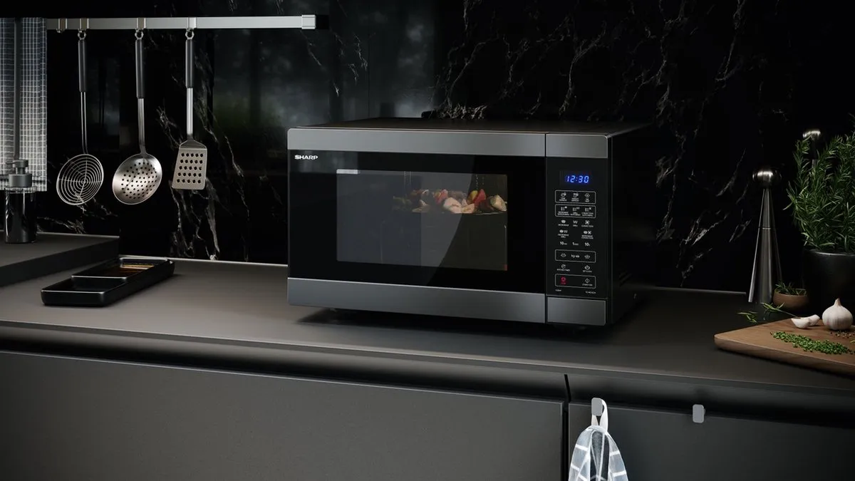 Sharp YC-MC422AE-SB combimagnetron met grill en heteluchtoven - 1000W - 42 liter - zwart