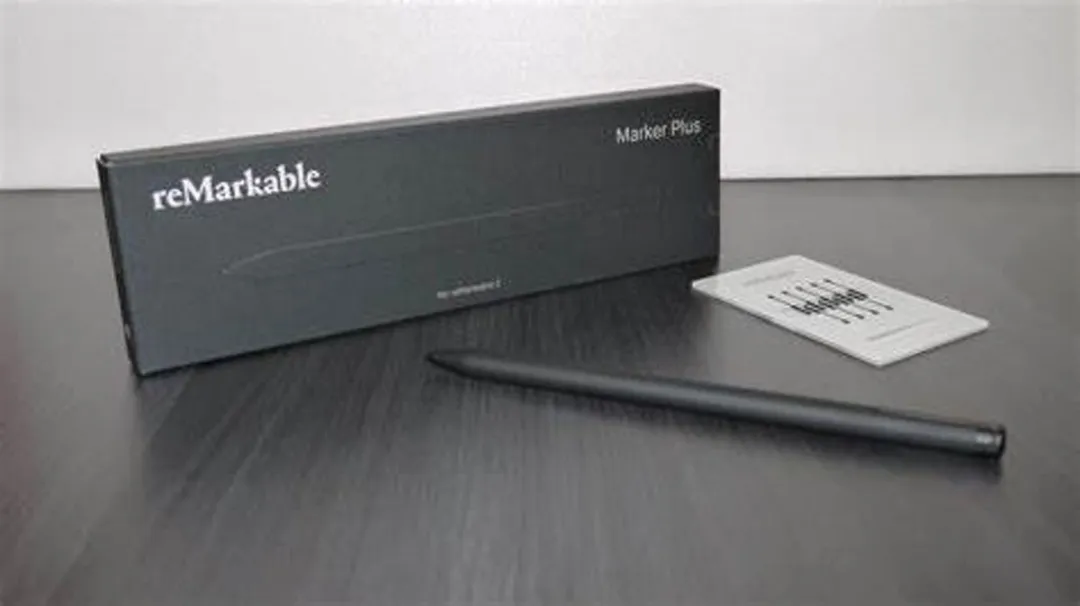 reMarkable ® 2 met Marker Plus en Ultraslanke Antraciet Hoes - the Paper Tablet