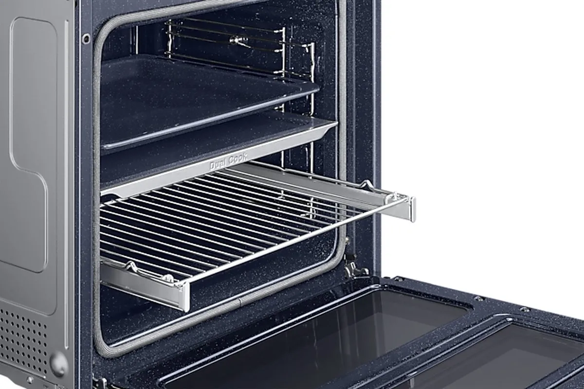 Samsung Dual Cook Flex NV7B4550VAK Oven 76L - Zwart