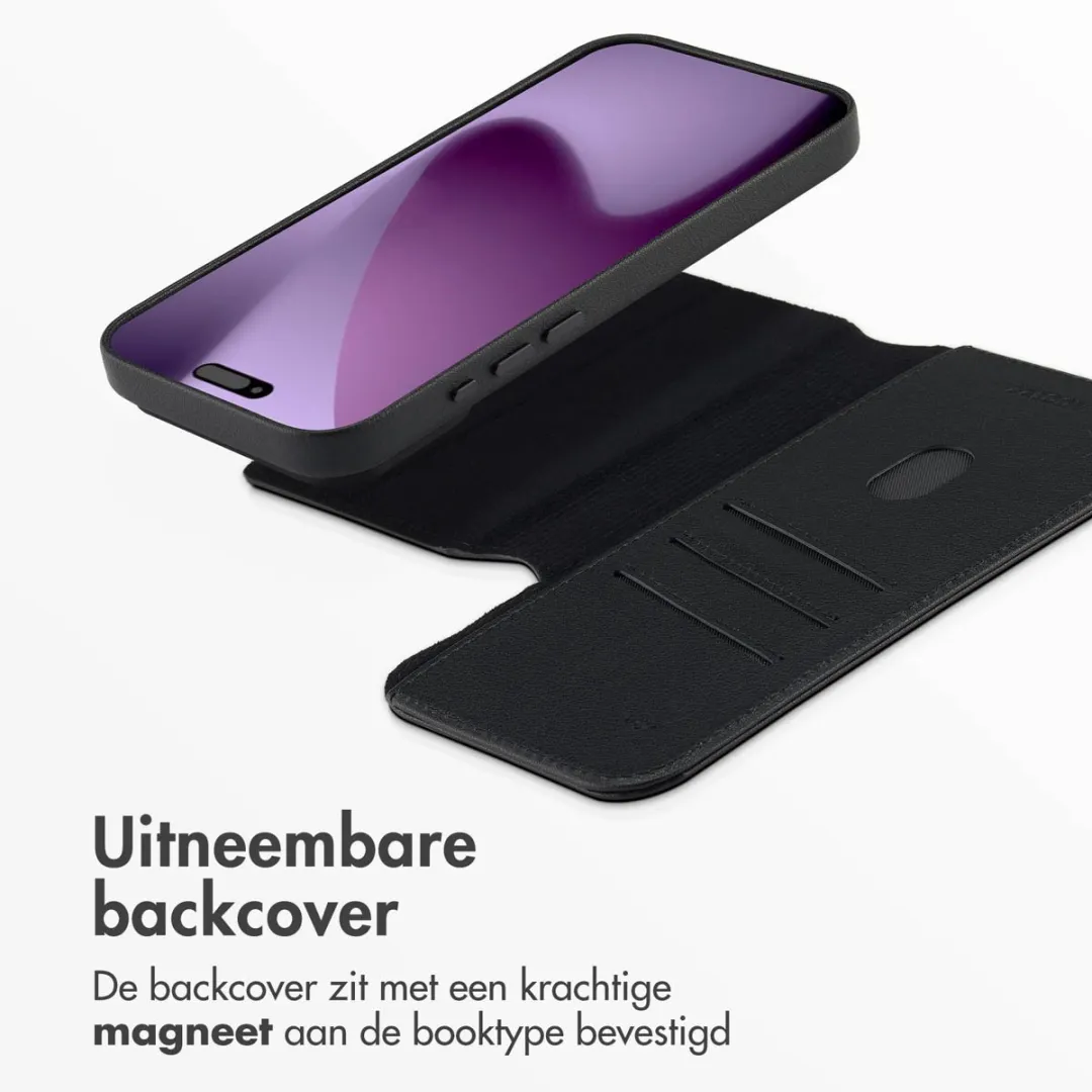 Accezz Hoesje iPhone 17 Pro Max - Leather Bookcase 2-in-1 - 3 Pasjes - Zwart