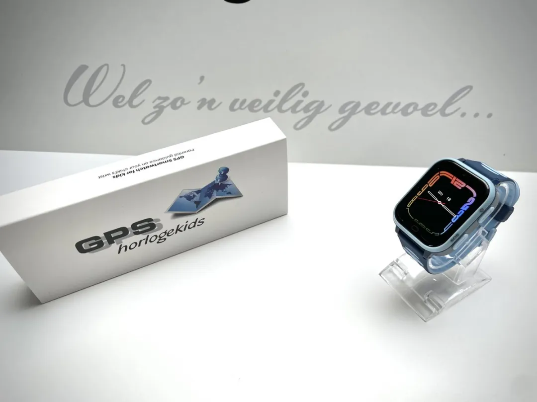 GPSHorlogeKids Yoda Blauw Smartwatch - 4G Videobellen - 600mAh