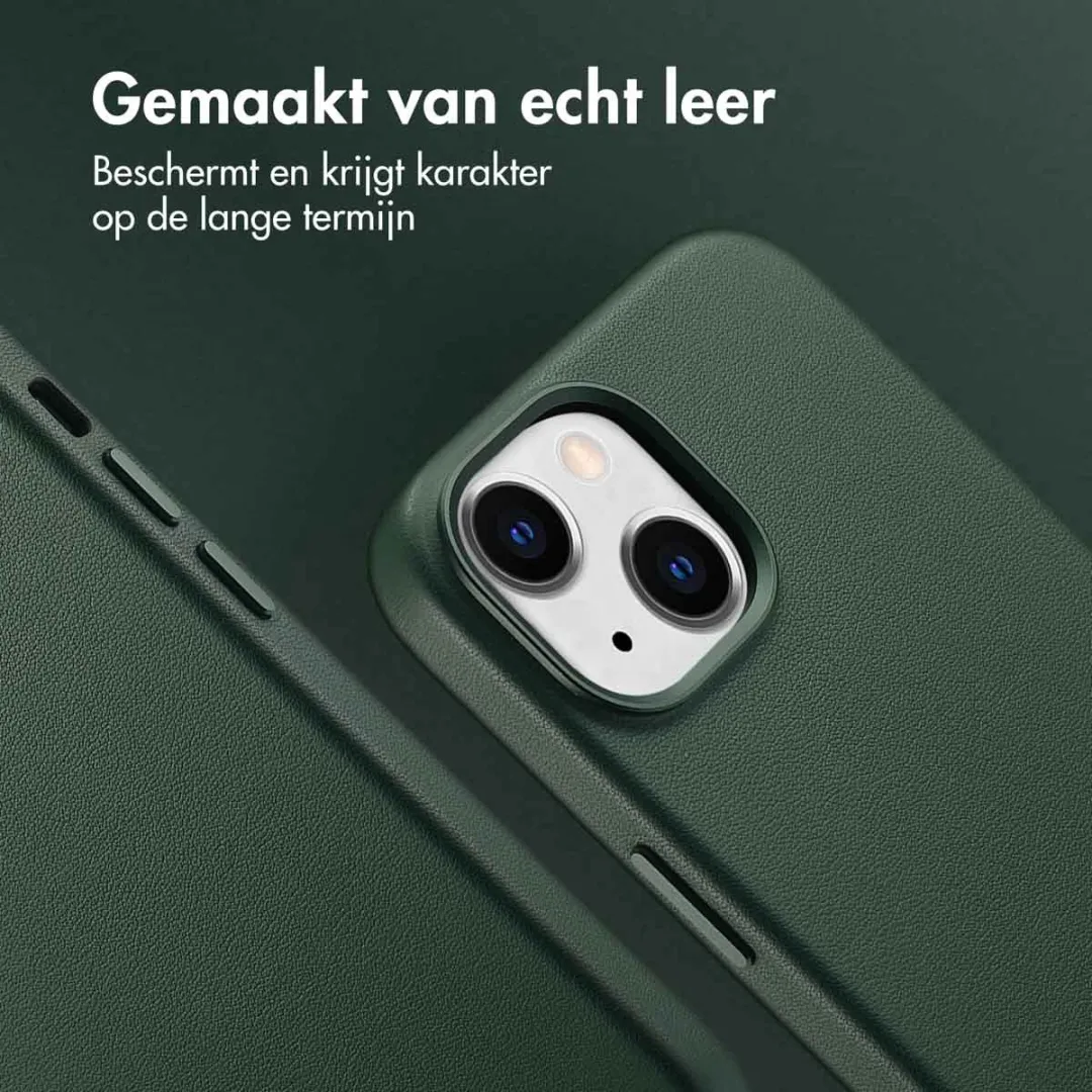 Accezz iPhone 15 Hoesje Cedar Green - MagSafe - 2 Pasjes