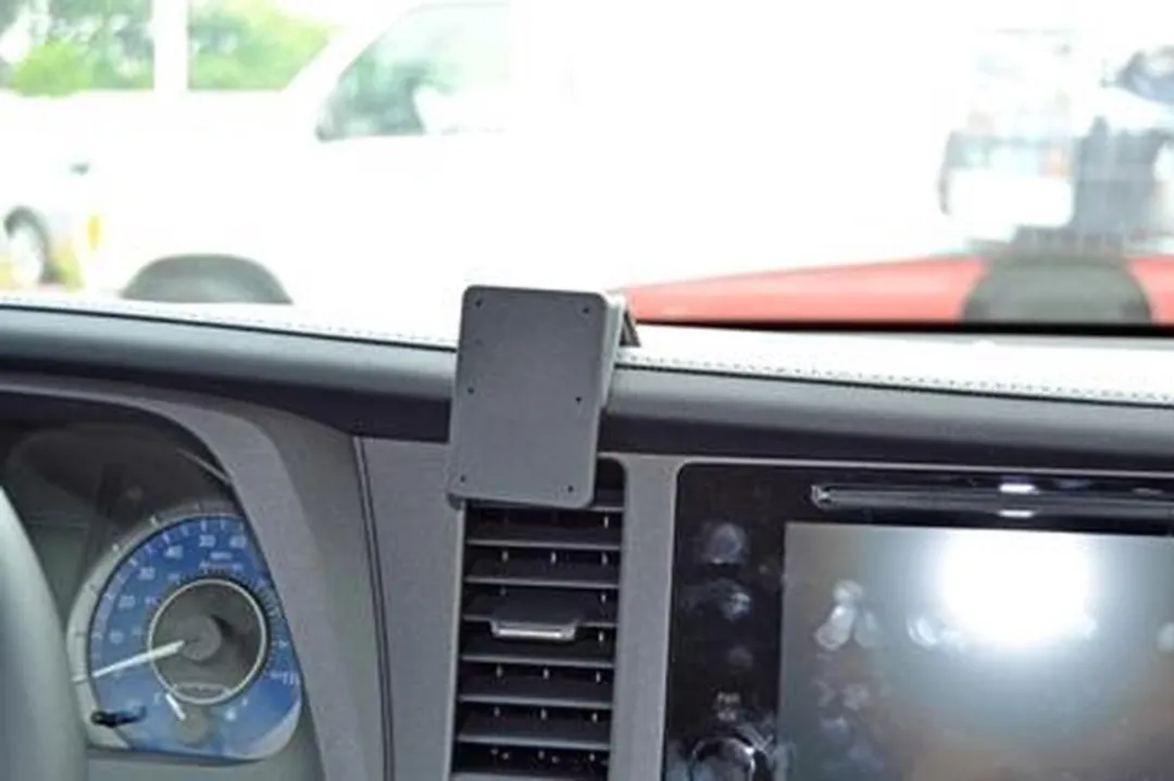 Brodit Proclip Toyota Sienna 2015 Center Mount - Zwart