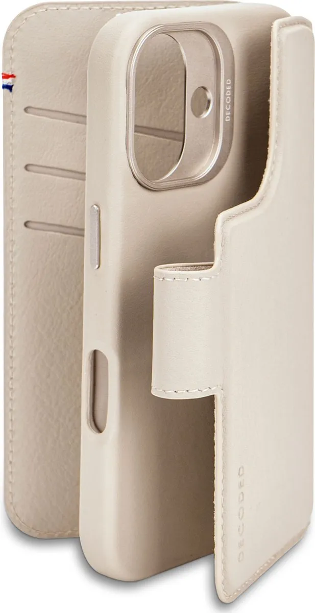 Decoded Leren Wallet Case DEC-IP16-LWC-CLB - iPhone 16 - 3 Pasjes - Clay Beige