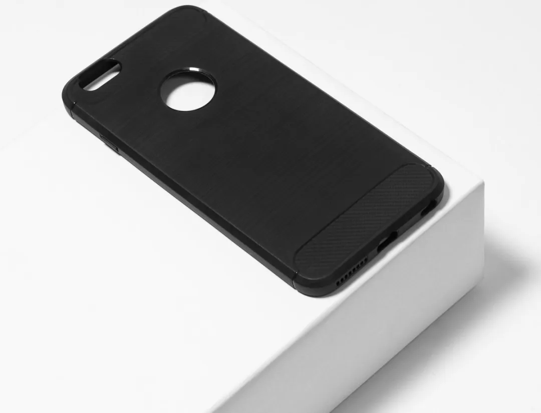 BMAX Carbon Soft Case iPhone 6/6s Plus - Zwart