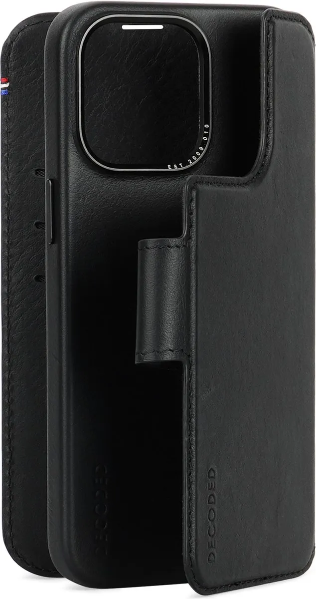 Decoded D24IPO15PMDW5BK iPhone 15 Pro Max Hoesje - Magnetisch 2-in-1 - Zwart
