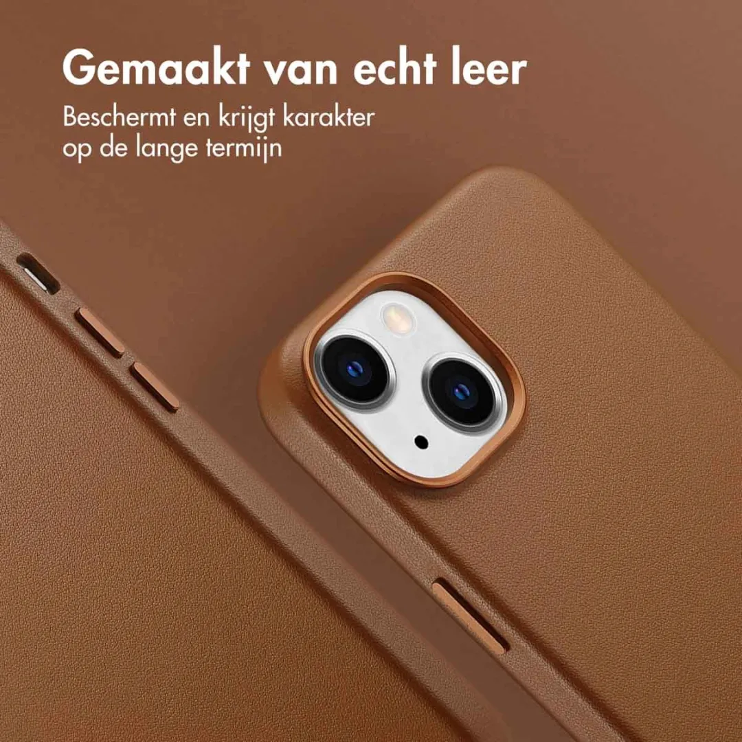 Accezz iPhone 14 Hoesje MagSafe - Sienna Brown - 2 Pasjes