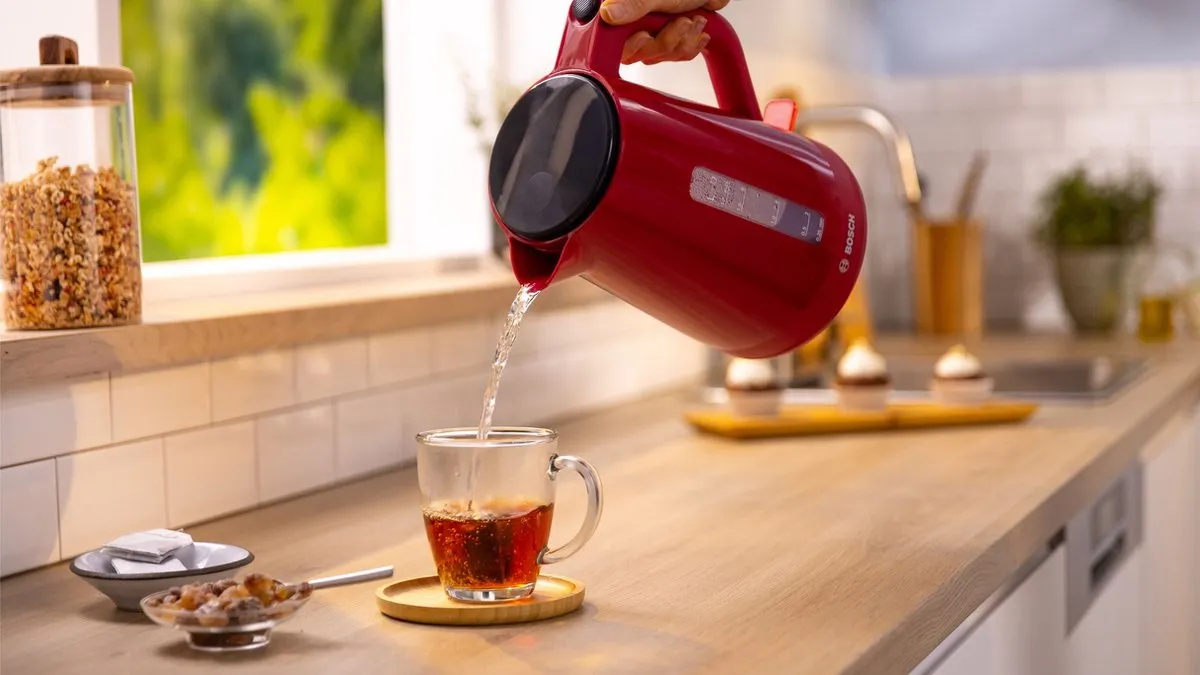 Bosch TWK1M124 MyMoment Waterkoker - 2400W - 1.7L - Rood