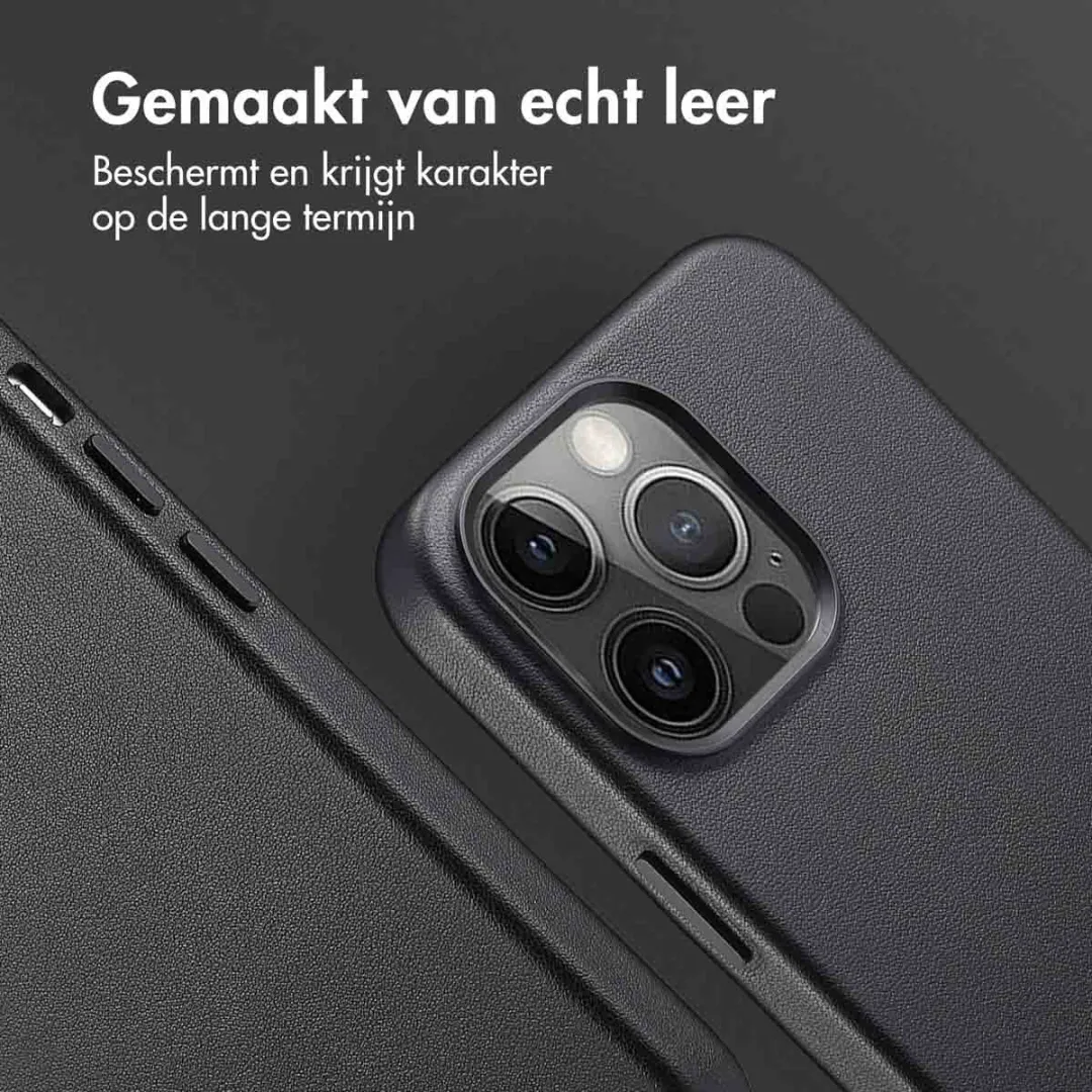 Accezz Hoesje iPhone 13 Pro - MagSafe Black - 2 Pasjes