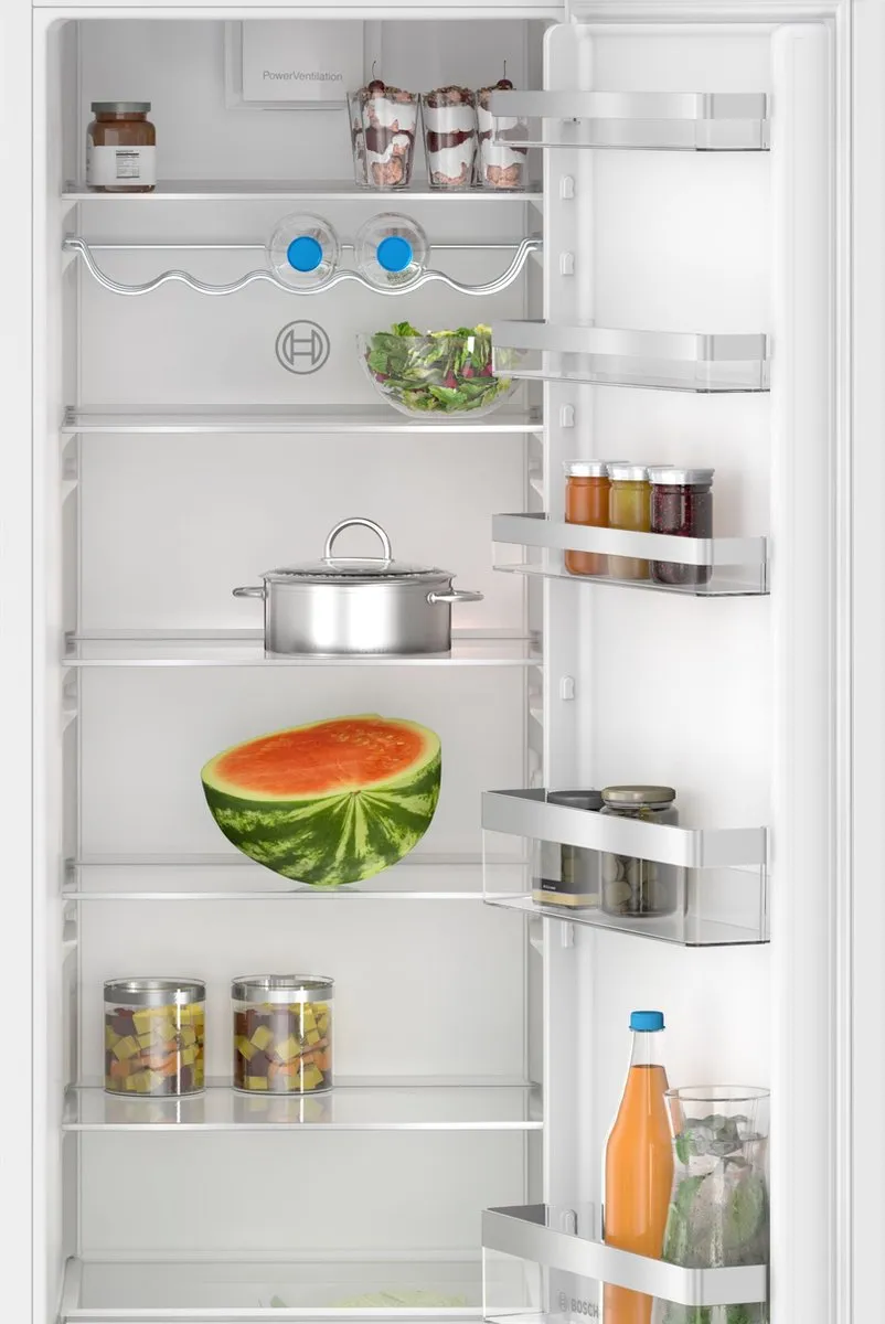 Bosch Serie 4 KIR81VFE0 Inbouwkoelkast 310L - Vlakscharnier - 2 Groentelades