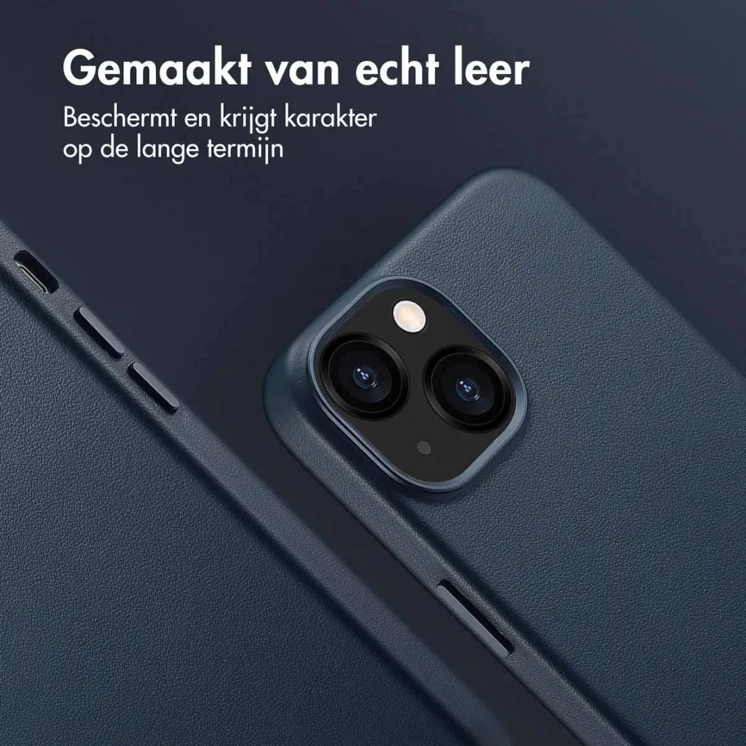 Accezz Hoesje iPhone 13 Nightfall Blue - MagSafe - 2 Pasjes