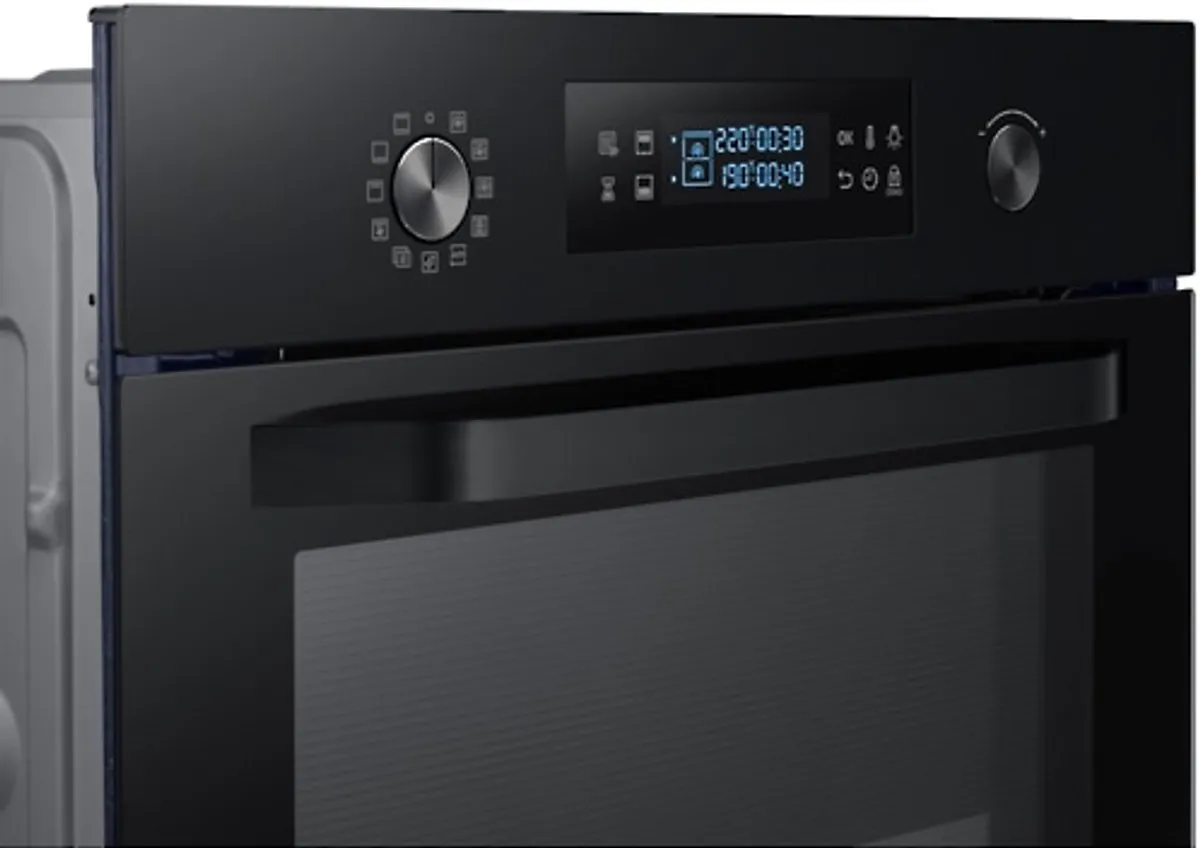 Samsung NV70M3541RB Inbouwoven 68L - Zwart