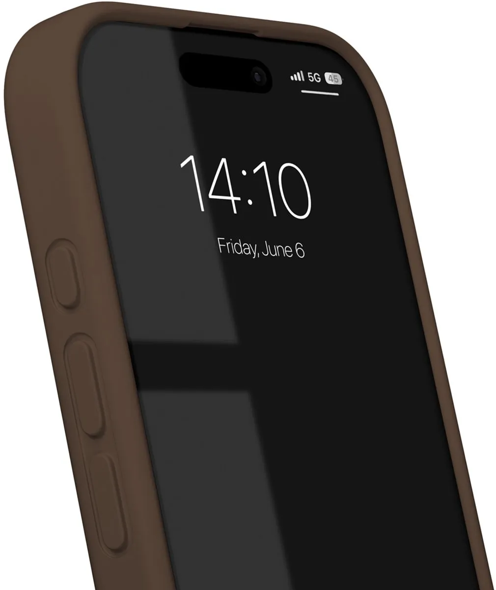 iDeal of Sweden Silicone Case iPhone 16 - Mocha Mousse - IDSICMS-I2461-562