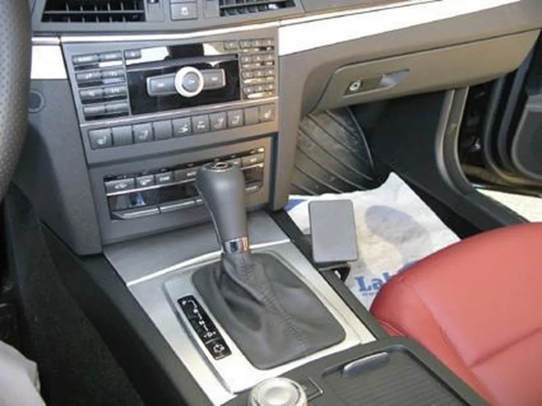 Brodit ProClip 834461 Telefoonhouder Mercedes E-Klasse