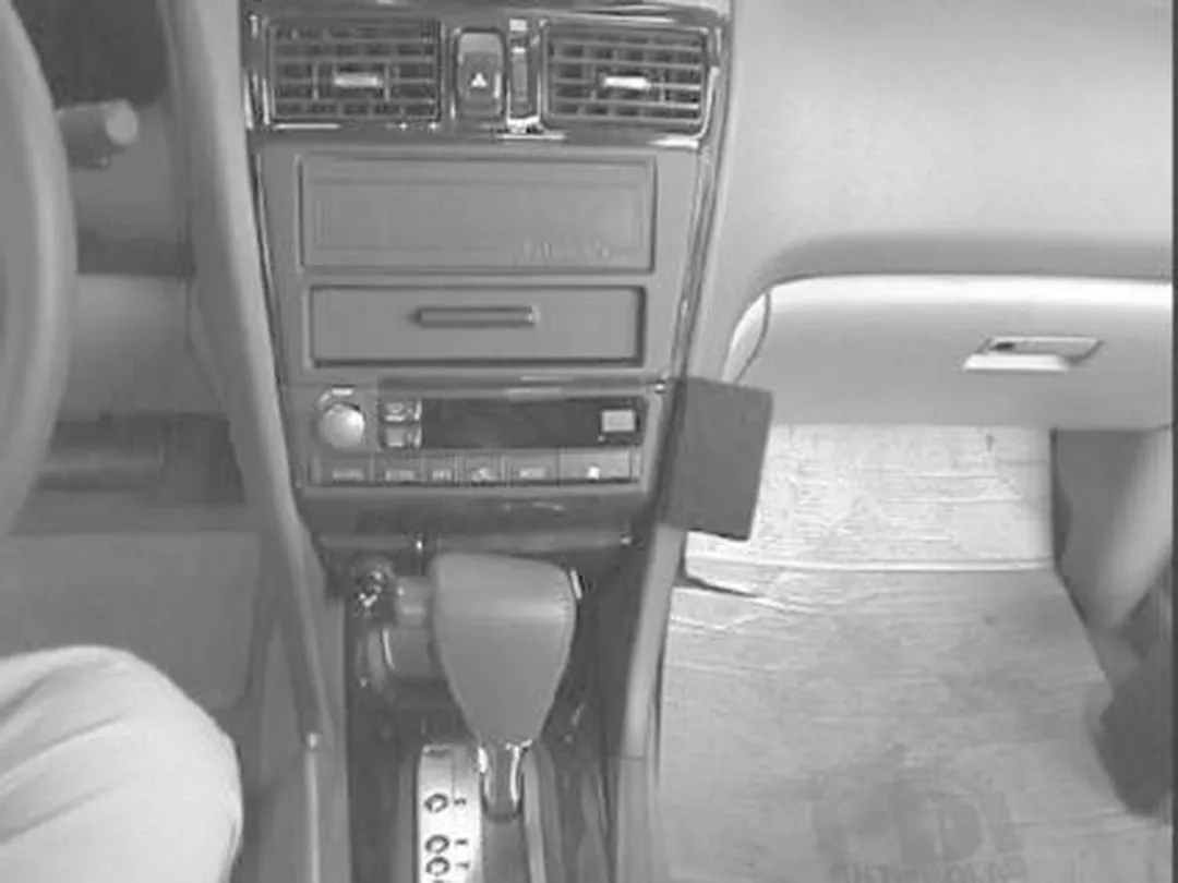 Brodit ProClip Angled Mount Nissan Maxima 2000-2004