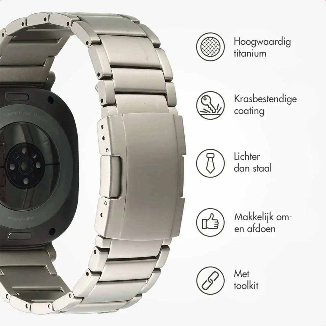 Accezz Mat Titanium Bandje - Samsung Galaxy Watch Ultra - One Size - Zilver