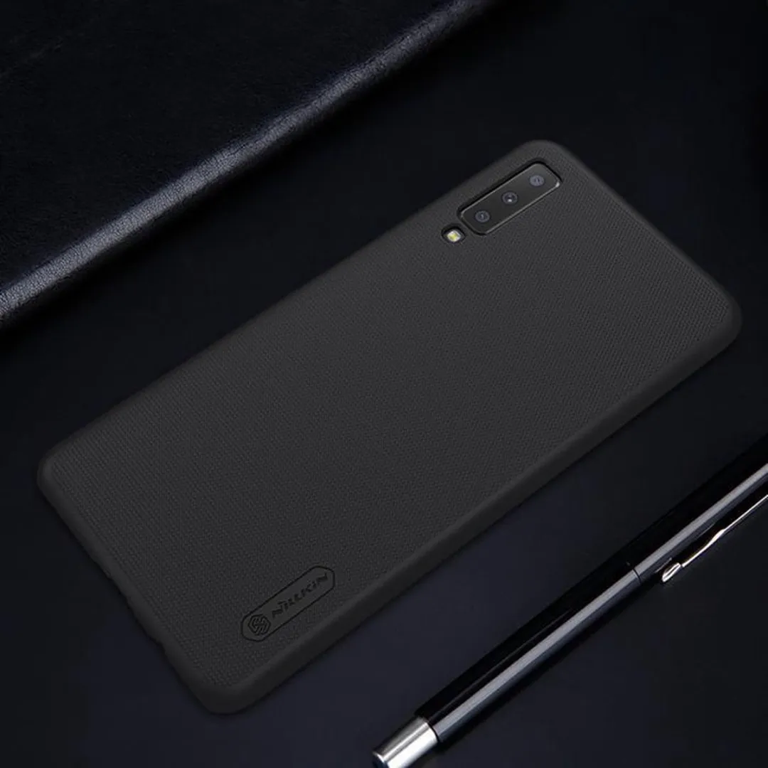 Nillkin Frosted Shield HardCase Samsung Galaxy A7 (2018) - Zwart - afbeelding 4 van 4