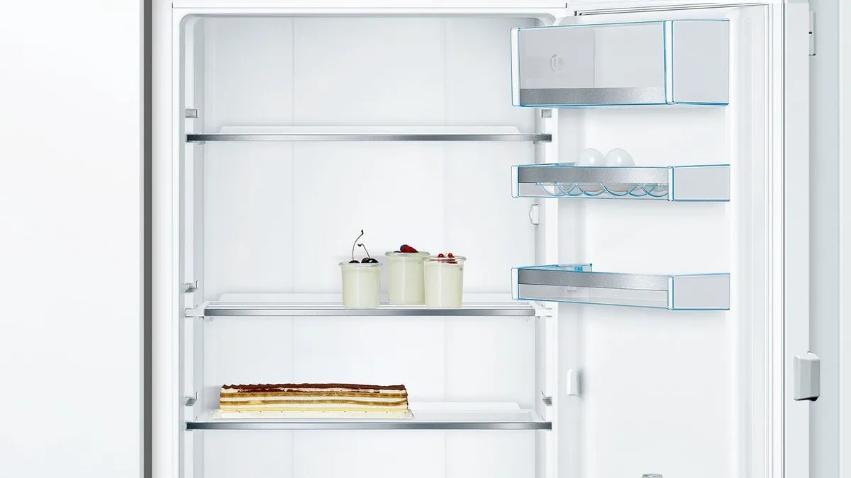 Bosch Serie 8 KIF51AFE0 Inbouw Koelkast 140cm - 220L