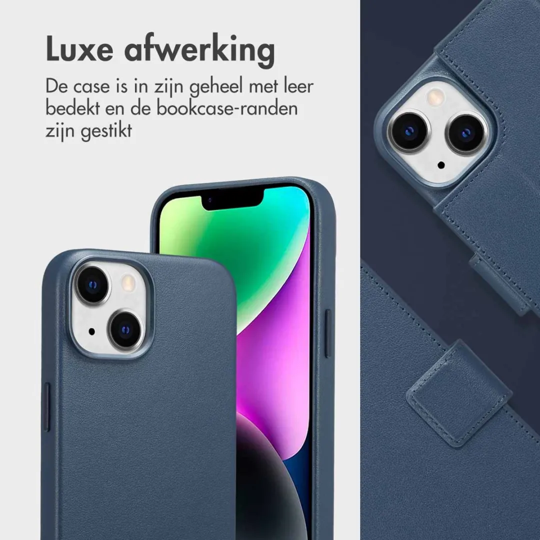Accezz iPhone 14 Hoesje Bookcase 2-in-1 - 3 Pasjes - Nightfall Blue