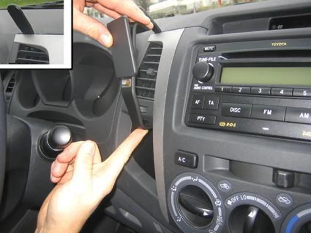 Brodit ProClip Center Mount Toyota HiLux 2010-2011 - Grijs