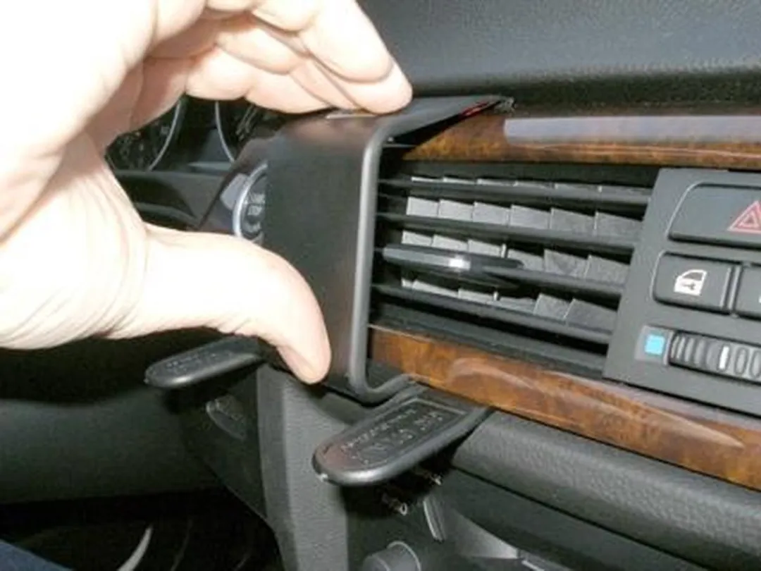 Brodit ProClip 853739 BMW 3-Serie Center Mount Houder - Zwart