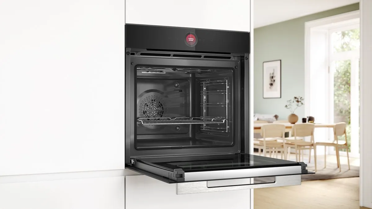 Bosch Serie 8 HBG7721B1 Inbouwoven 71L - Pyrolyse - Air Fry - Zwart