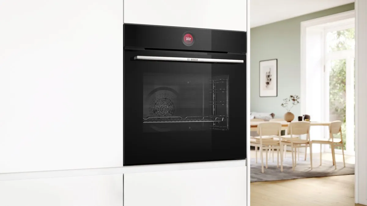 Bosch Serie 8 HBG7721B1 Inbouwoven 71L - Pyrolyse - Air Fry - Zwart