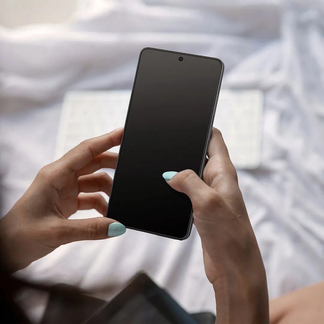 Spigen Screenprotector AGL11095 voor Samsung Galaxy S26 - 2 Stuks - Transparant - afbeelding 6 van 6