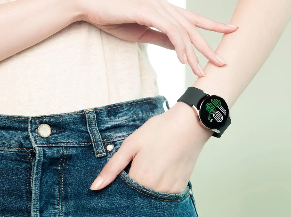 Samsung Galaxy Watch4 40mm - Roze