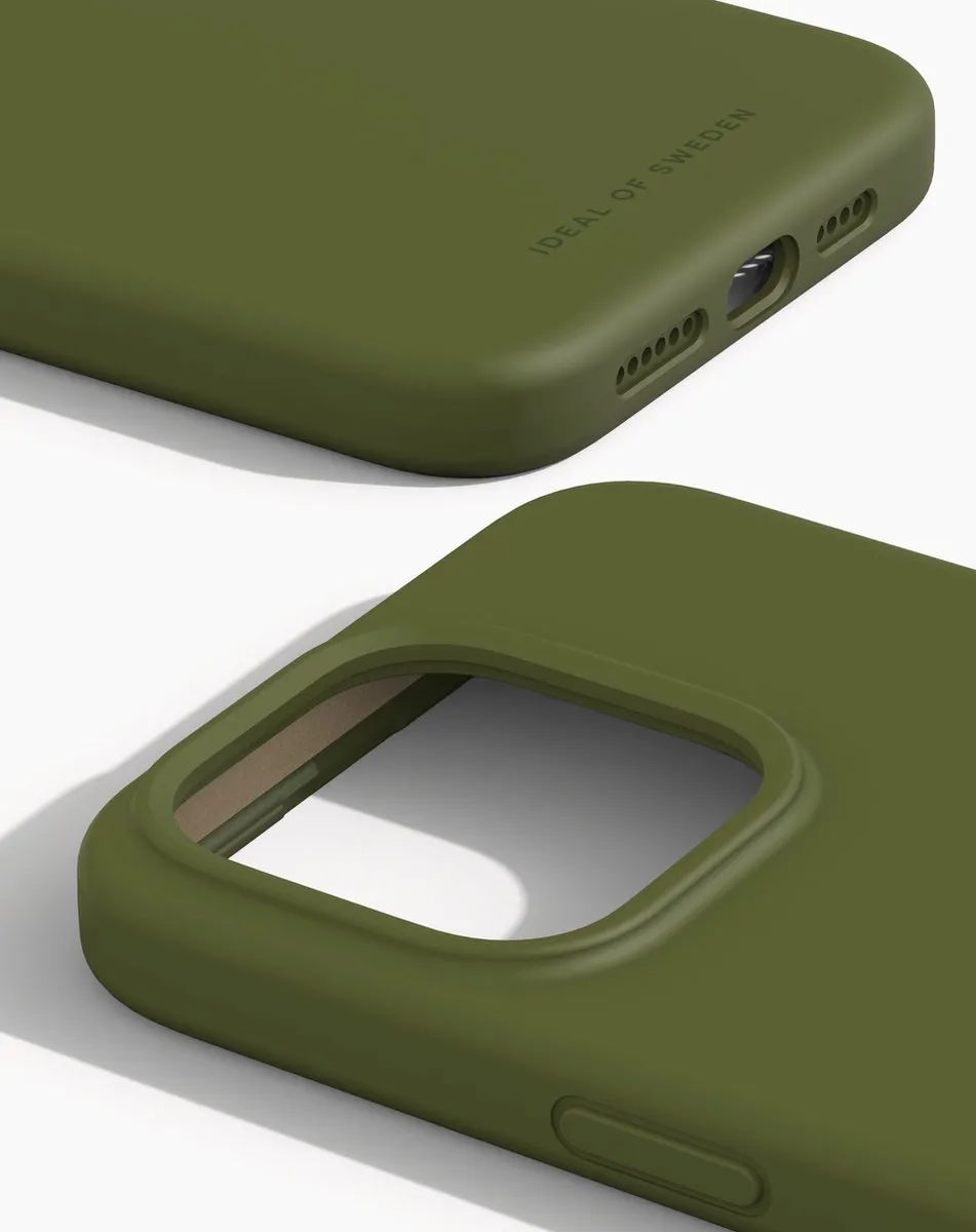 iDeal of Sweden Silicone Case iPhone 15 Pro Max - Khaki IDSICMS-I2361-83
