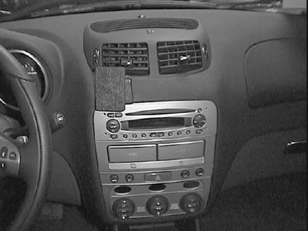 Brodit ProClip 852865 Center Mount Alfa Romeo 147/GT - Zwart