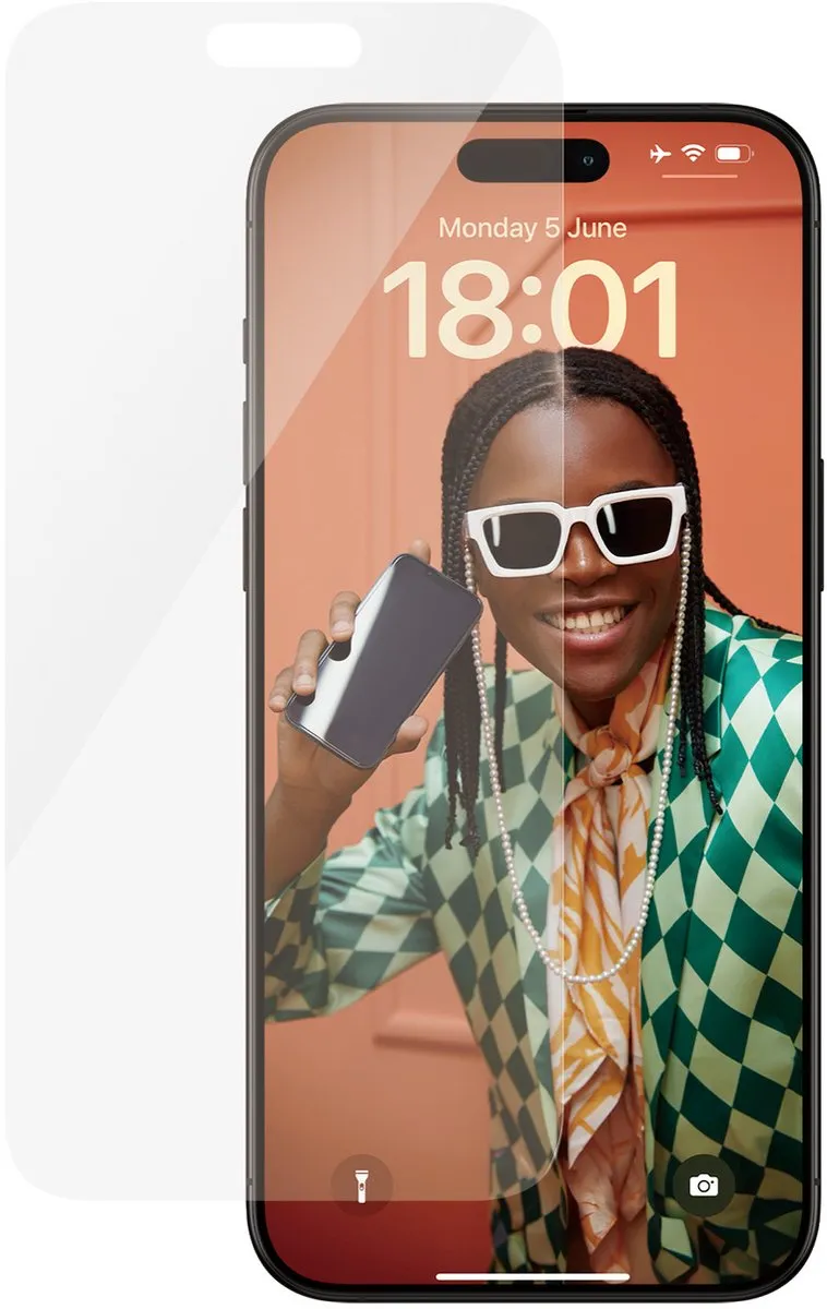 PanzerGlass Screenprotector geschikt voor Apple iPhone 15 Pro Max Glazen | PanzerGlass Classic Fit Screenprotector - Case Friendly