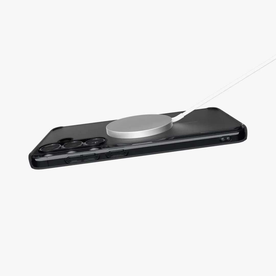 Spigen Ultra Hybrid MagSafe Hoesje - Zwart - 8800283311600