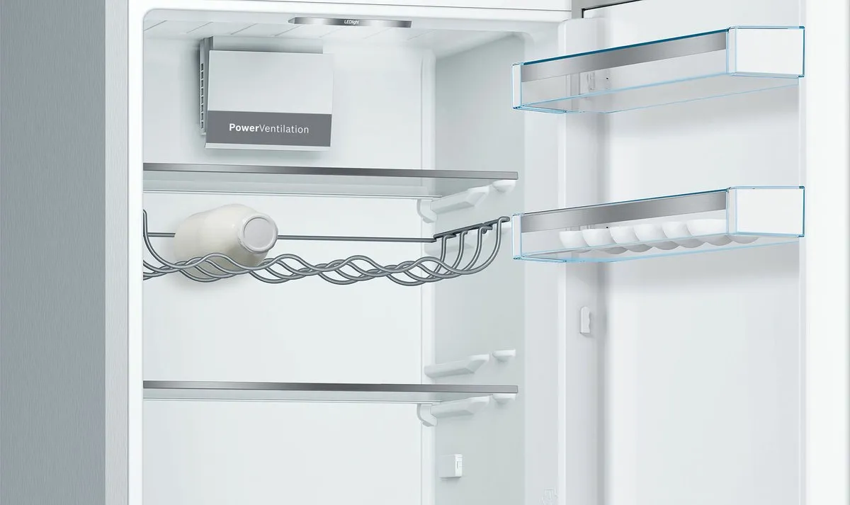 Bosch KGE36ALCA Koelkast Koel-vriescombinatie 186cm - 302L - RVS