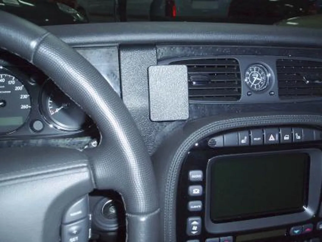 Brodit ProClip Center Mount Jaguar XJ 2003-2009