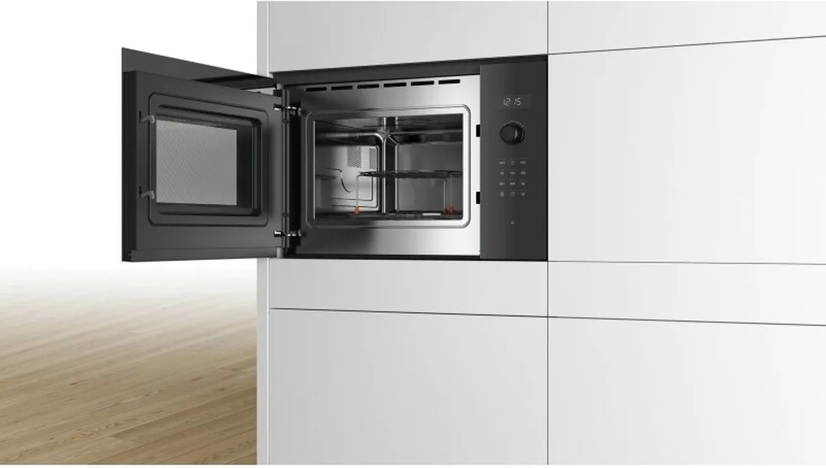 Bosch BEL554MB0 Magnetron Grill 900W - 5 standen - Zwart