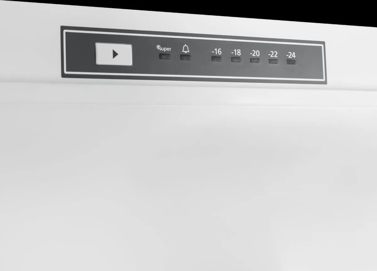 Sharp SJSD200E2XSEU Inbouw Vriezer 196L - No Frost - 177cm