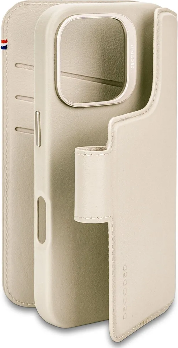Decoded Leren Hoesje iPhone 16 Pro Clay Beige - 2-in-1 MagSafe