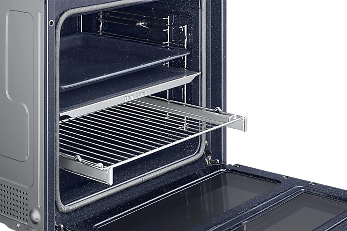 Samsung NV7B4550VAS/U1 Elektrische Oven 76L - Zwart