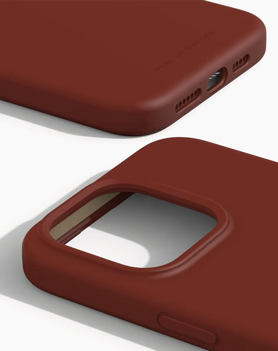 iDeal of Sweden iPhone 15 Pro Max Silicone Case - Dark Amber - MagSafe - afbeelding 4 van 6