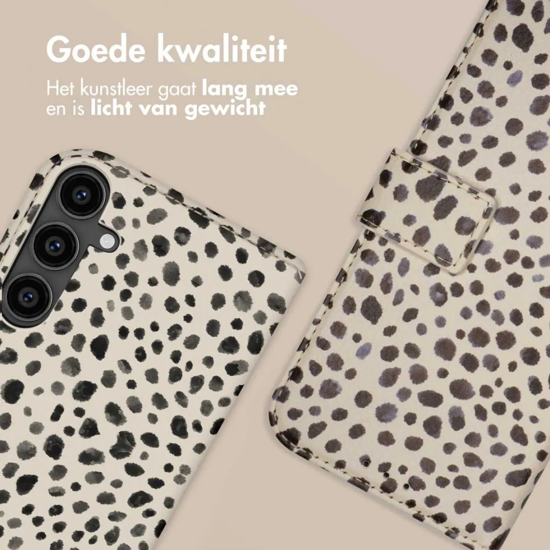Imoshion Samsung Galaxy S23 FE Hoesje - Black And White Dots - 3 Pasjes