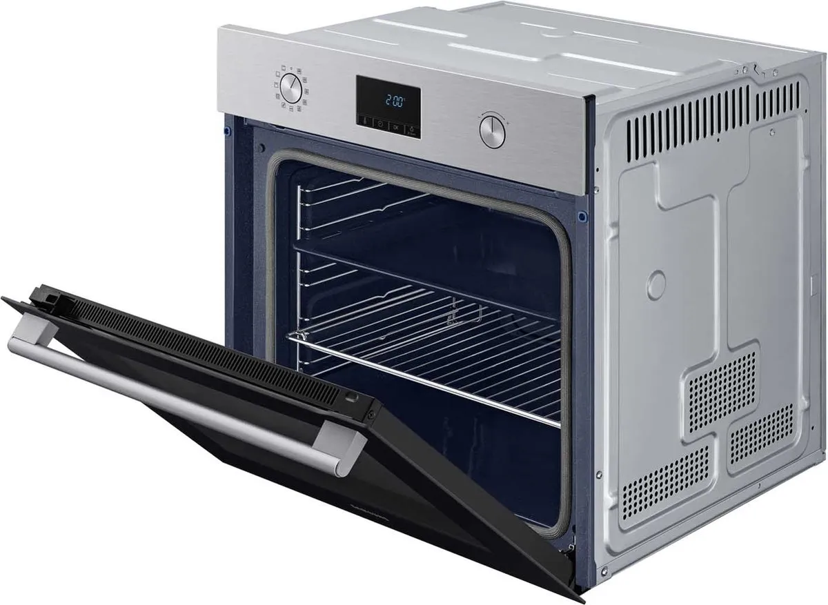 Samsung NV68A1170BS Koelkast - 68L - 1700W - Zwart/Roestvrijstaal