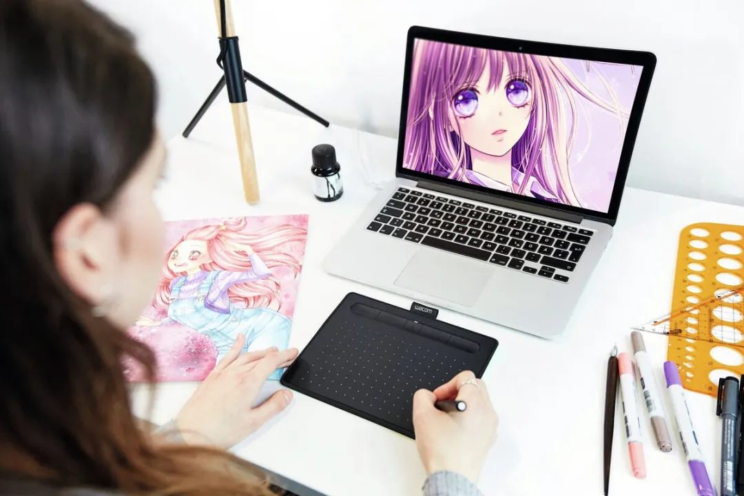 Wacom S Manga Edition Tablet 7" - Zwart