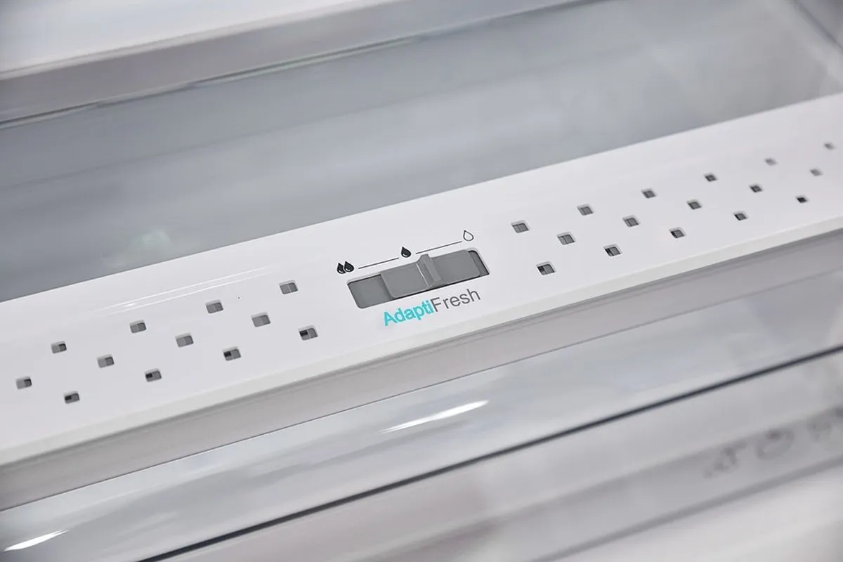Sharp SJLC41CHDAEEU Kastmodel Koelkast 380L - Zwart - afbeelding 6 van 6
