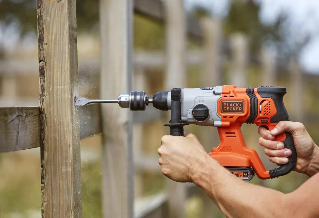 BLACK+DECKER BCD900B-XJ SDS+ Boorhamer 18V