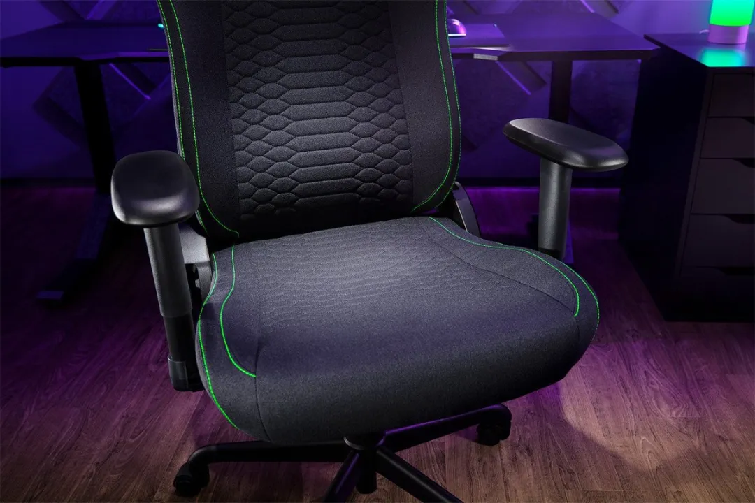 Razer Iskur V2 X Gaming Stoel RZ38-05310100-R3G1 - Zwart