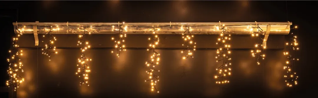 Anna's Collection Ijspegelverlichting Lichtsnoer 1032 LED - 700cm