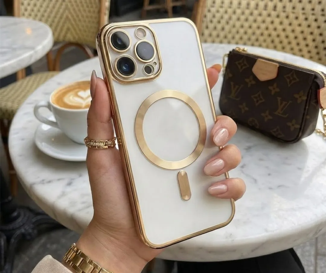 NUVEX iPhone 13 Pro Max MagSafe Hoesje - Goud