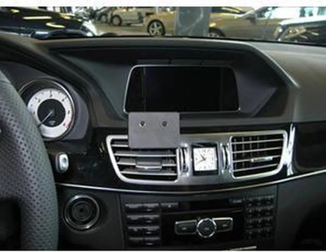 Brodit ProClip 854896 Mercedes E-Klasse 2014-2016 Center Mount - Zwart