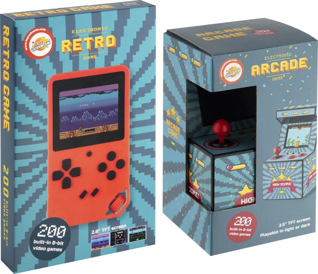 Toy Universe Retro Arcade Game 2-Pack – Handheld & Mini Arcade Console | 200 Ingebouwde 8-Bit Spellen | 2.5" & 2.8" TFT Schermen | Draagbare Game Consoles voor Jong en Oud | 2 Jaar Garantie